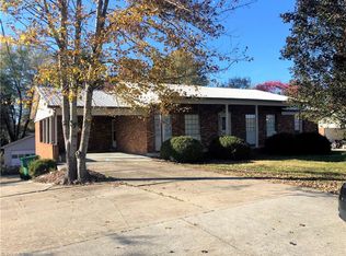 3945 Johnson St, High Point, NC 27265