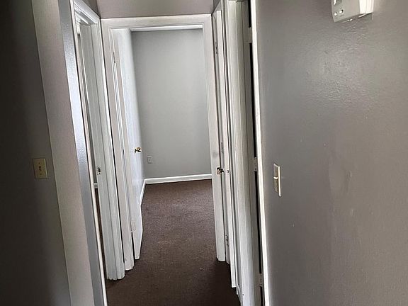 4th image of 504 S Westgate Ave