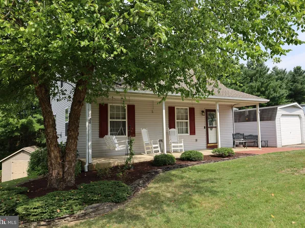 20 Oriole Cir, Felton, PA 17322