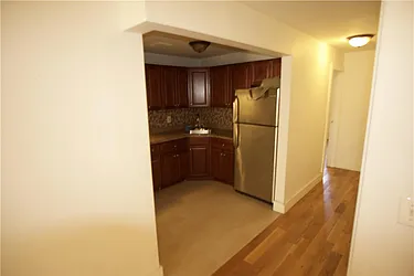 Rented by R New York