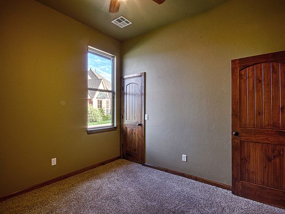 5th image of 4705 SW 125th Pl