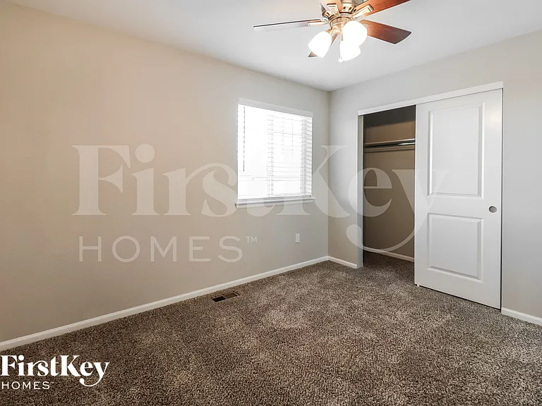 21033 E Tufts Ave — Photo 10