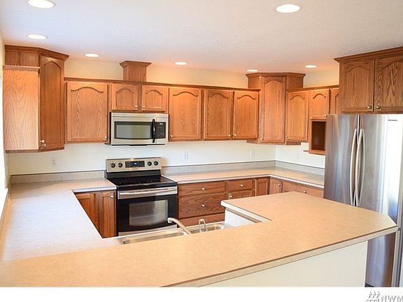 2nd image of 6428 Juliann Ct SE