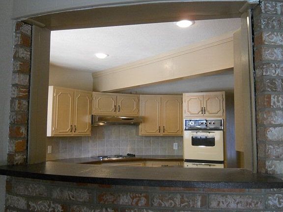 5th image of 3205 Wedgwood St