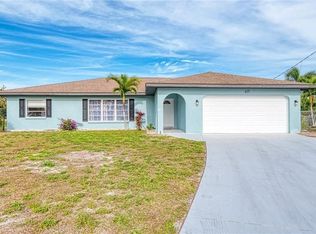 415 Pine Tree Ter, Venice, FL 34293
