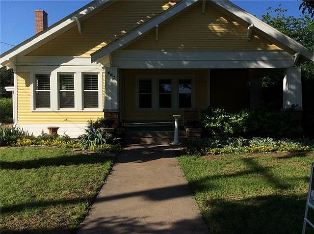 1st image of 407 E Marvin Ave