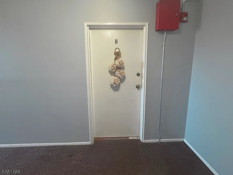 1 bed, 1.0 bath, $2,000 — Photo 2