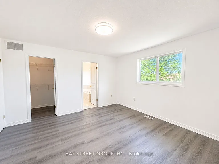 35 Diamond Ct — Photo 17