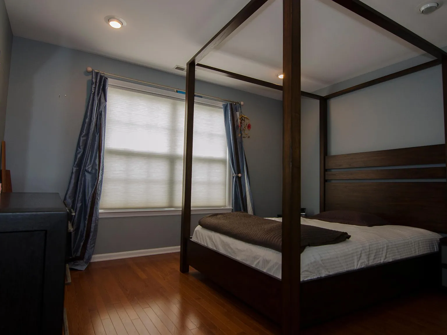 5 bed, 2.5 bath, 3312 sqft, $4,895 — Photo 3