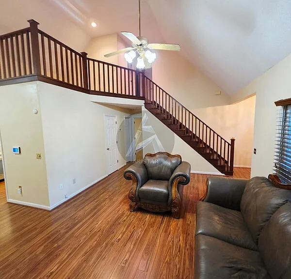 3718 Memorial Pkwy NW — Photo 8