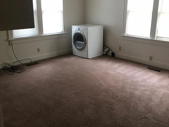 4th image of 719 Deans Row Ave Floor 1