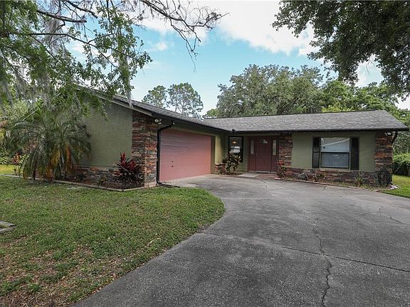 3rd image of 2315 Gnarled Oak Ave