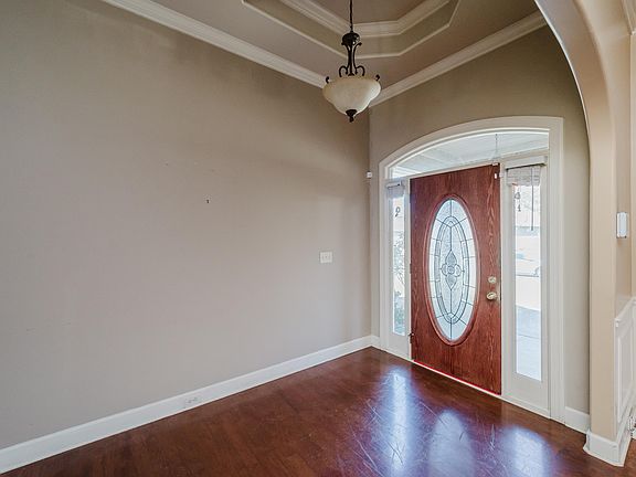 5th image of 3029 Highview Ln
