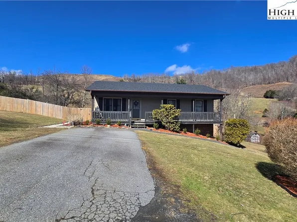 125 Benfield Drive, Jefferson, NC 28640