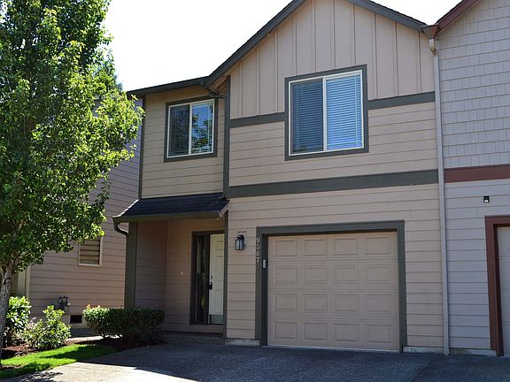 2nd image of 9507 NE 72nd St