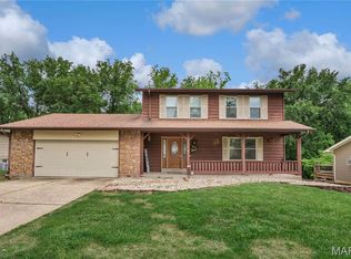 515 Kimberly Ln, Saint Peters, MO 63376