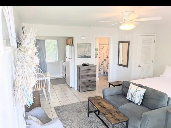 1664 Beach Blvd #25, Biloxi, MS 39531