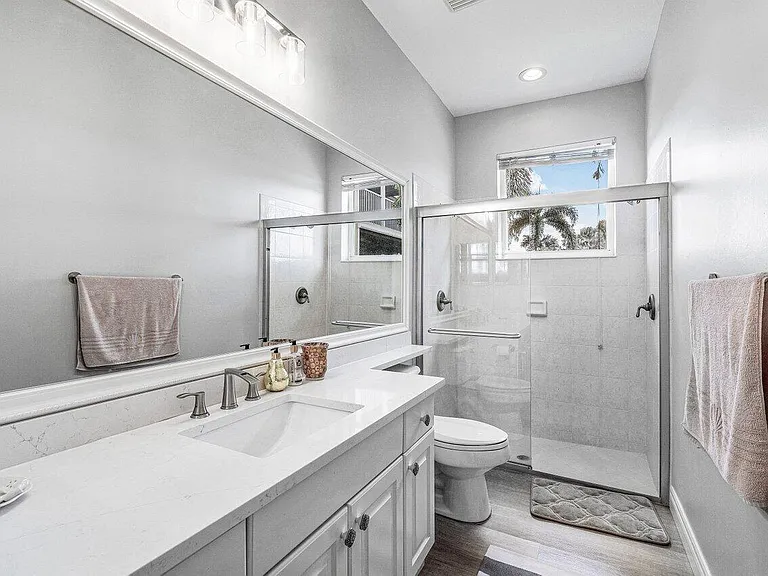 11750 Osprey Pointe Cir — Photo 28