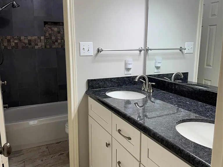 4514 Pebblestone Dr — Photo 23