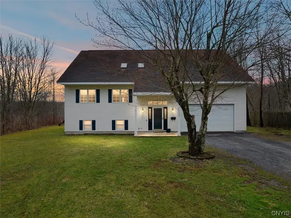1023 W Thomas St, Rome, NY 13440