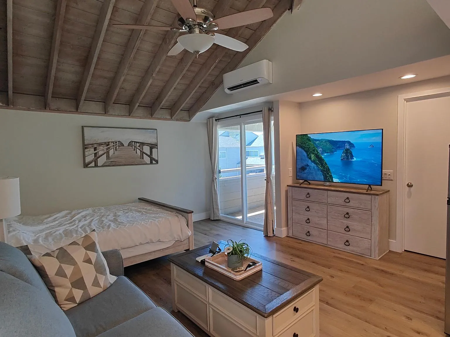 23551 Avenue La Caza — Photo 4