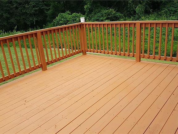 5th image of 337 Beechwood Park Ln