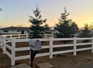 6137 E Clinton Ave, Fresno, CA 93727