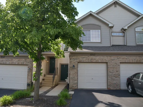 1045 Woodview Ct, Aurora, IL 60502