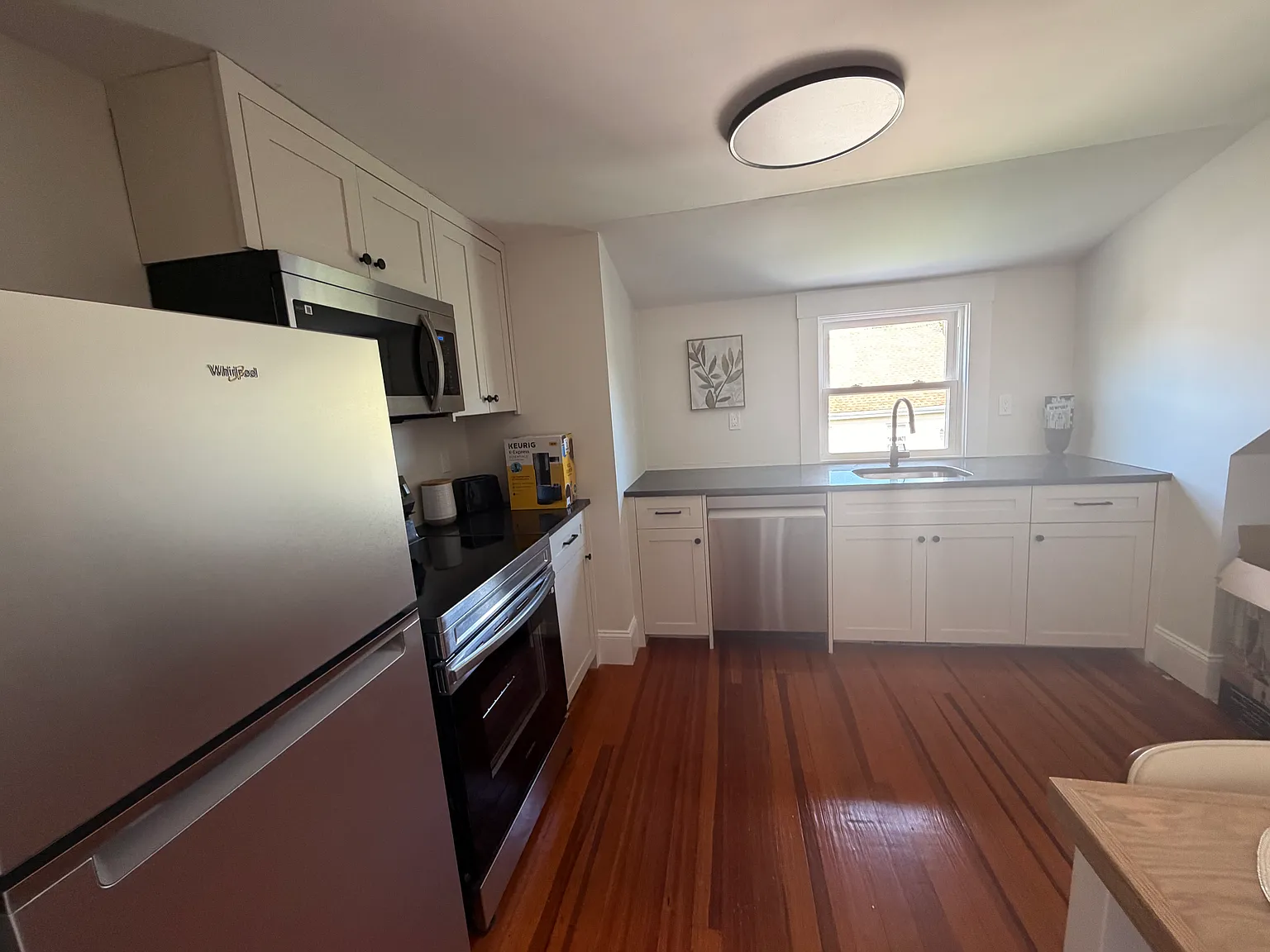 2 bed, 900 sqft, $2,600 — Photo 4