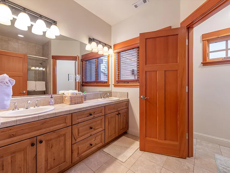 11731 Hope Ct — Photo 30