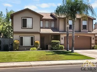 5906 California Spring Dr, Bakersfield, CA 93313