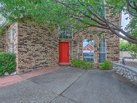 2nd image of 8600 Ashton Pl NE
