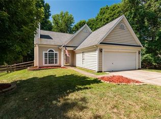 8310 Springhead Ln, Charlotte, NC 28215