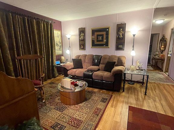 4th image of 320 San Domingo Dr