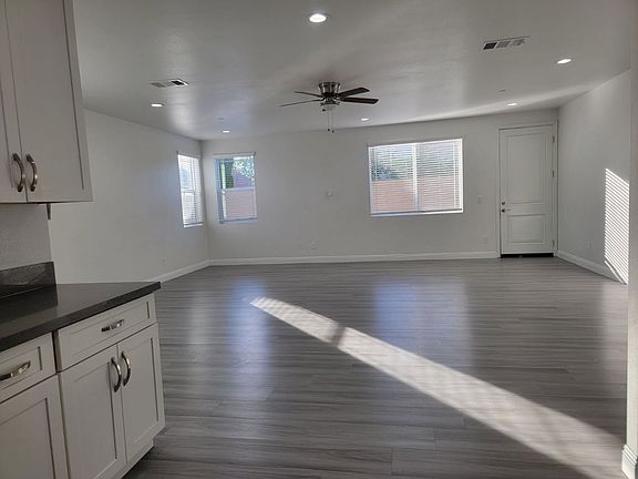 3rd image of 572 N Teakwood Ave #U1