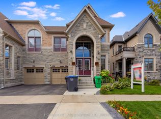 106 Dolobram Trl, Brampton, ON L7A 4Y4