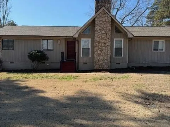 3631 Todd Dr, Douglasville, GA 30135