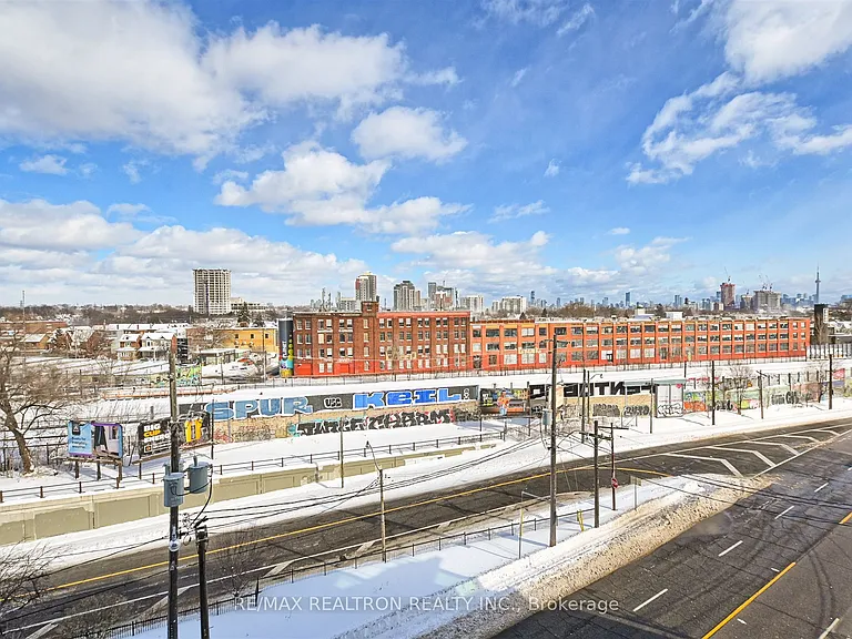 2625 Dundas St W #611 — Photo 19
