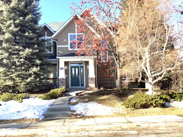 31 Cheyenne Cres NW, Calgary, AB T2L 0Z3