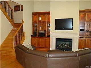 4th image of 208 Village Gate Dr