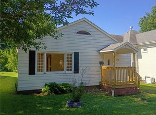 115 W 5th St, Stanberry, MO 64489