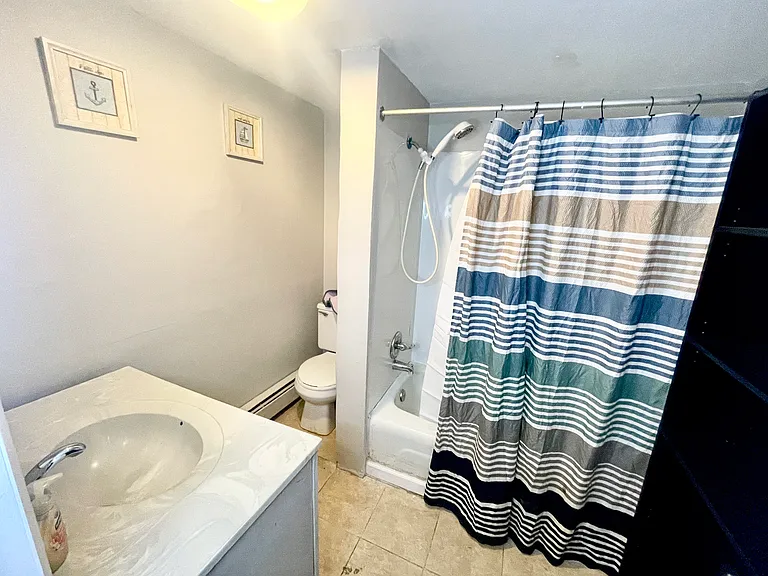 17 1/2 Sand St — Photo 46
