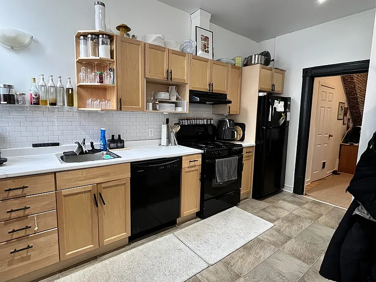 337 James St #1 — Photo 15