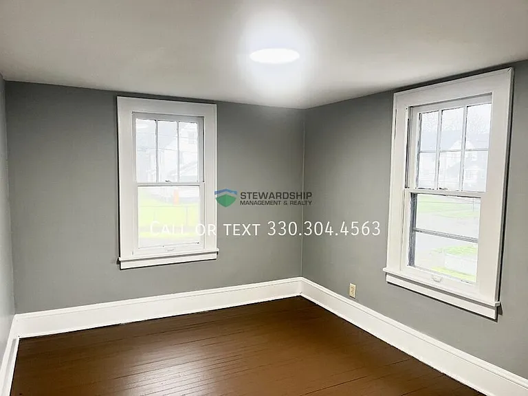 1012 Brown St — Photo 16