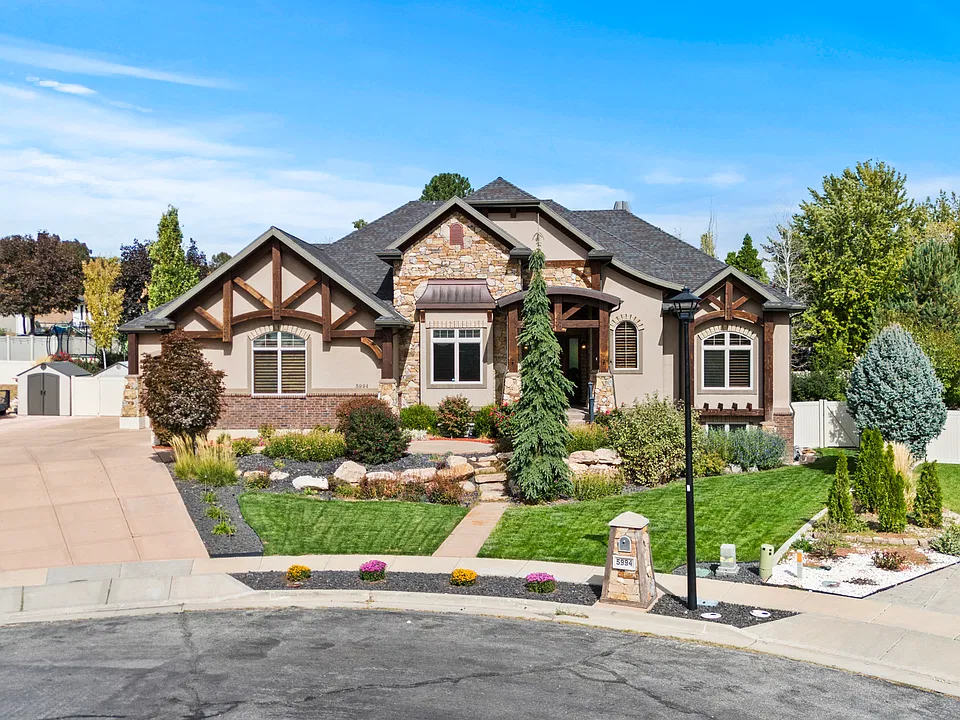 5994 S Park Vista Dr