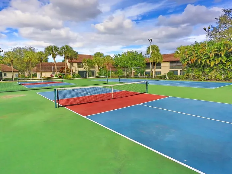 3380 Jog Park Dr — Photo 17