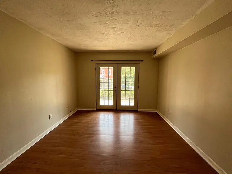 6780 5th Ave — Photo 11
