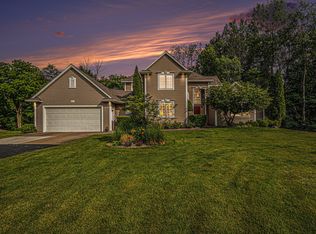 704 Red Hawk Trl NE, Sparta, MI 49345