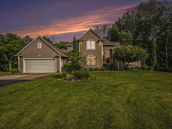 704 Red Hawk Trl NE, Sparta, MI 49345