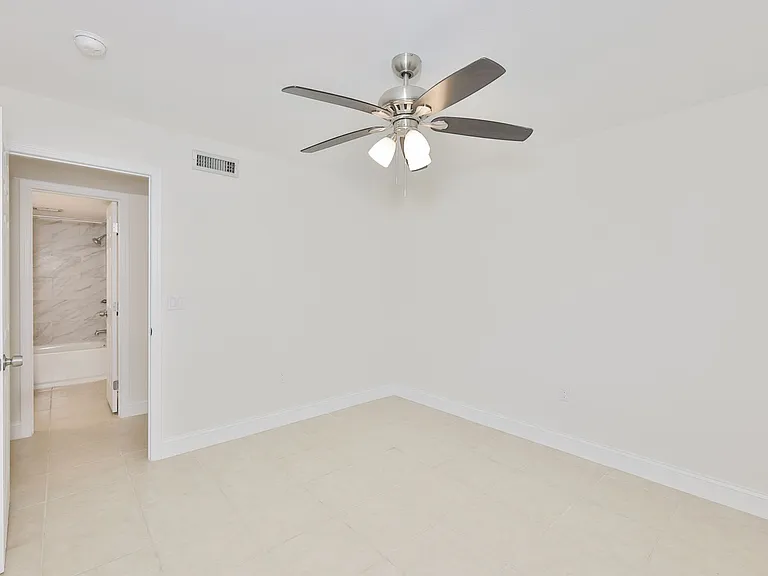 11502 7th Ln N #1401 — Photo 8